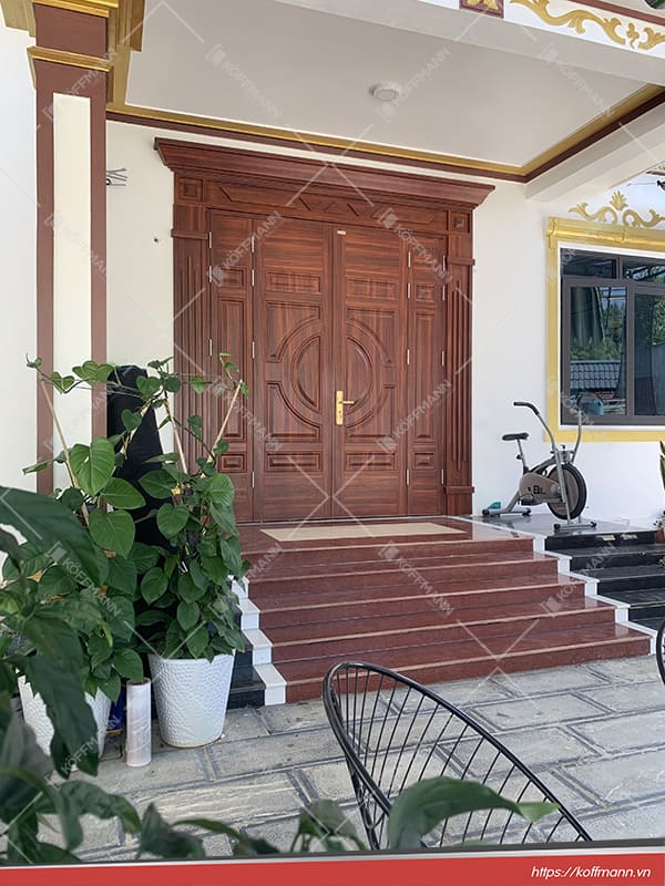 Mẫu cửa thép vân gỗ KL-42.01.03-4TK 